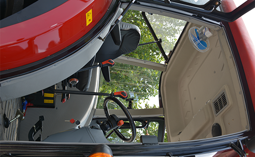 博天堂918-1504型拖拉机